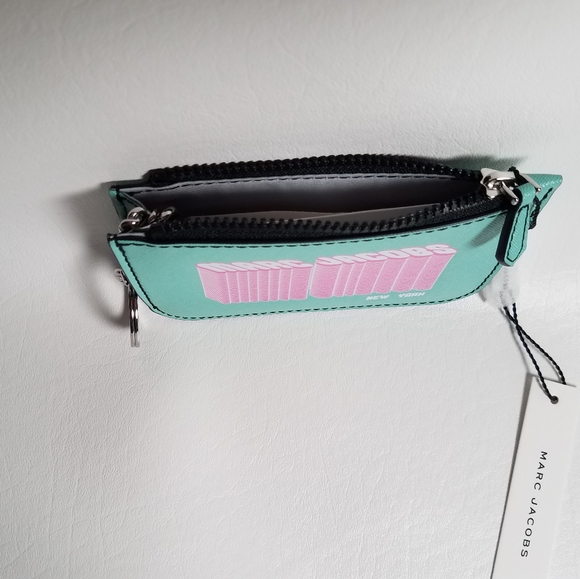 Marc Jacobs card holder - Picture 10 of 15